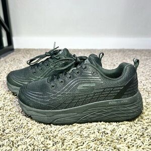 Skechers Women Size 7 Work Shoes Black Slip Resistant Memory Foam Max Cushion